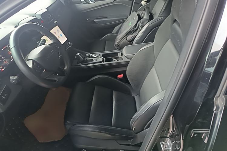 Used Lynk & Co 03 2021 2.0TD Automatic JingPro Driver Seat