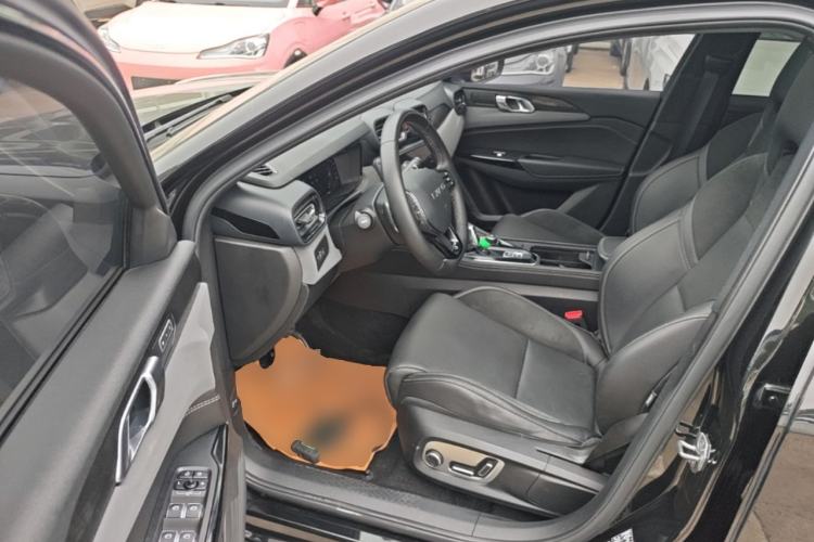 Used Lynk & Co 03 2021 2.0TD Automatic Trendy Champion Edition Driver Seat