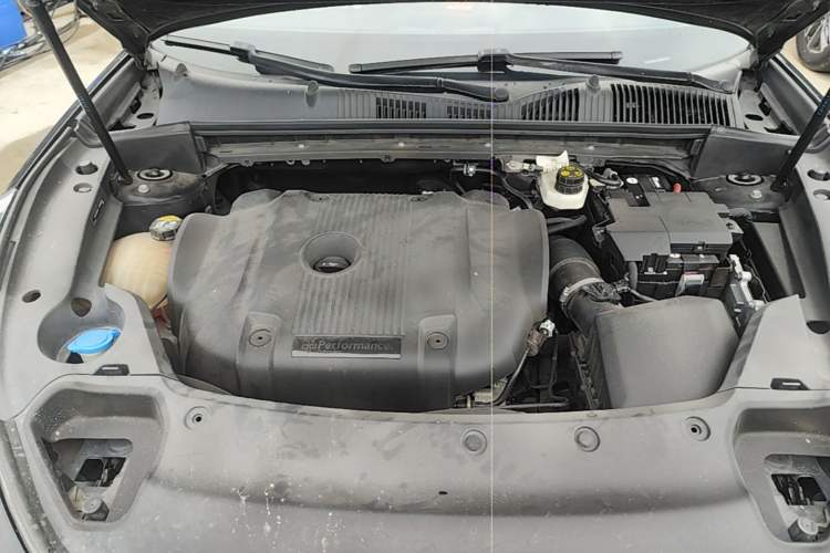 Used Lynk & Co 03 2021 03+ 2.0TD Automatic Wind-Chasing Edition Engine Bay