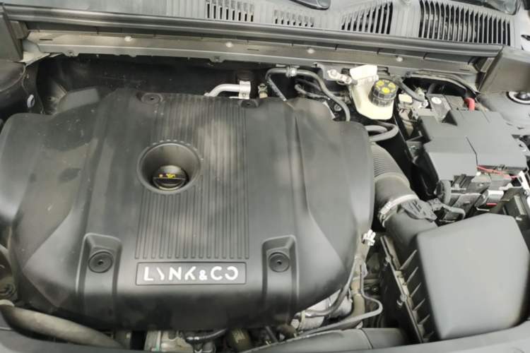 Used Lynk & Co 03 2021 2.0TD Automatic Jing Plus Engine Bay