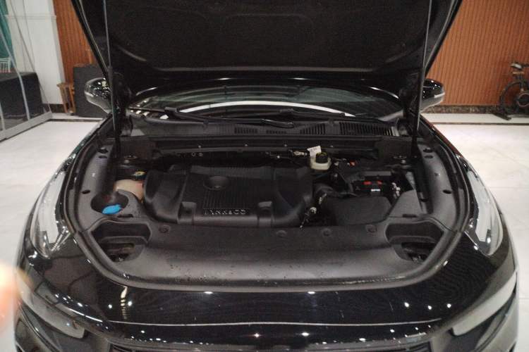 Used Lynk & Co 03 2021 2.0TD Automatic Trendy Champion Edition Engine Bay