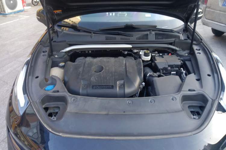 Used Lynk & Co 03 2021 03+ 2.0TD Automatic Wind-Chasing Edition Engine Bay