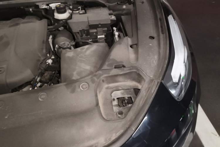 Used Lynk & Co 03 2021 2.0TD Automatic Trendy Champion Edition Engine Bay Left