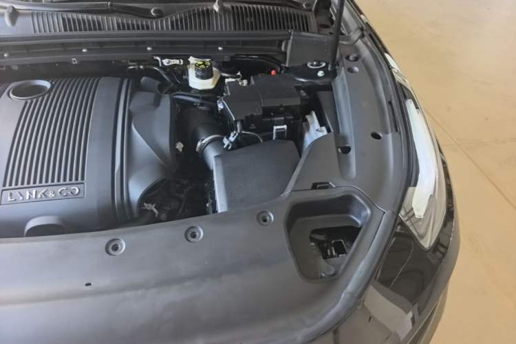Used Lynk & Co 03 2021 1.5TD DCT Jing Champion Edition Engine Bay Left