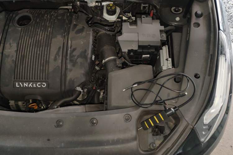 Used Lynk & Co 03 2021 1.5TD DCT JingPro Engine Bay Left