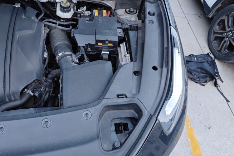 Used Lynk & Co 03 2021 1.5TD DCT Jing Champion Edition Engine Bay Left