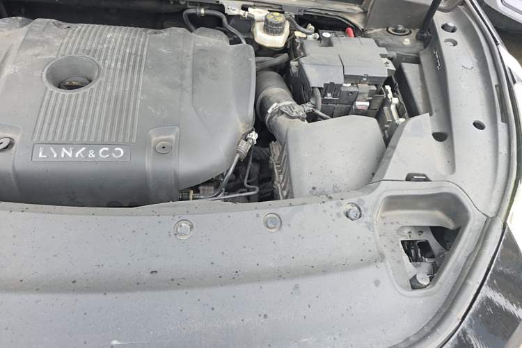 Used Lynk & Co 03 2021 2.0TD Automatic JingPro Engine Bay Left