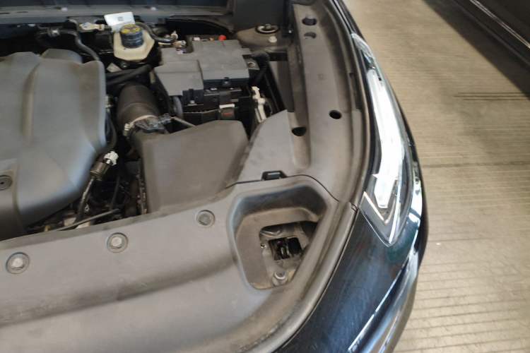 Used Lynk & Co 03 2021 2.0TD Automatic Jing Plus Engine Bay Left