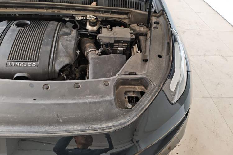 Used Lynk & Co 03 2021 1.5TD DCT Jing Champion Edition Engine Bay Left
