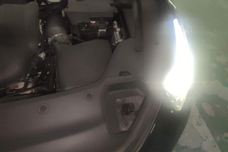 Used Lynk & Co 03 2021 2.0TD Automatic Trendy Champion Edition Engine Bay Left