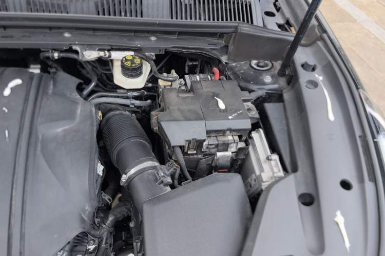 Used Lynk & Co 03 2021 1.5TD DCT Jing Champion Edition Engine Bay Left