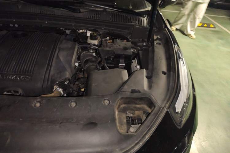 Used Lynk & Co 03 2021 1.5TD DCT Jing Champion Edition Engine Bay Left