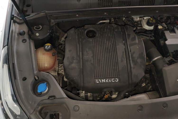 Used Lynk & Co 03 2021 1.5TD DCT JingPro Engine Bay Right