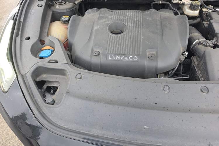 Used Lynk & Co 03 2021 2.0TD Automatic JingPro Engine Bay Right