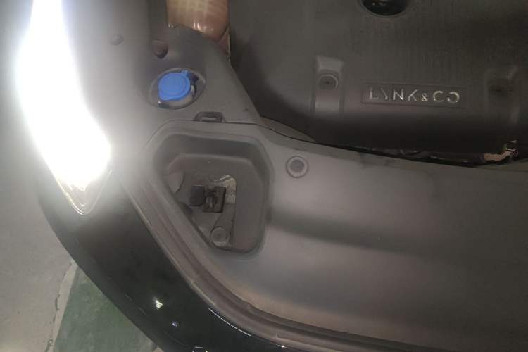 Used Lynk & Co 03 2021 2.0TD Automatic Trendy Champion Edition Engine Bay Right