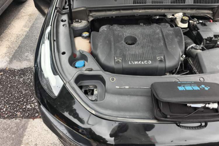 Used Lynk & Co 03 2021 2.0TD Automatic Jing Plus Engine Bay Right