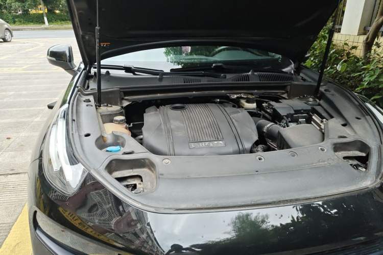 Used Lynk & Co 03 2021 1.5TD DCT Jing Champion Edition Engine Bay Right
