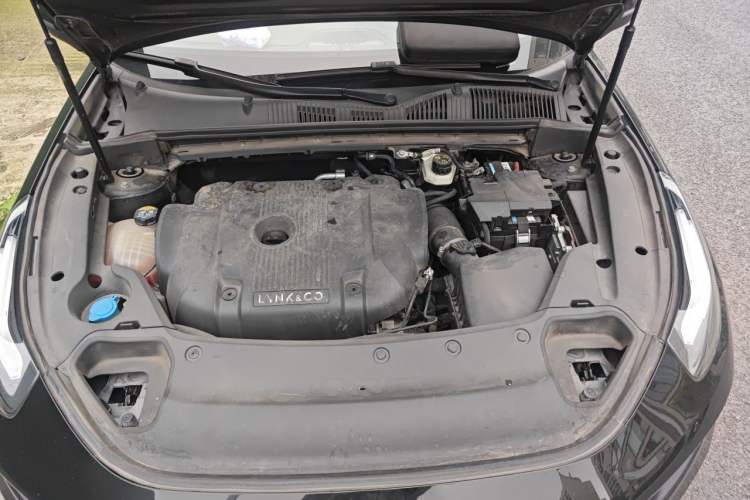 Used Lynk & Co 03 2021 2.0TD Automatic Trendy Champion Edition Engine Bay