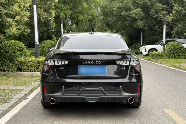 Used Lynk & Co 03 2021 2.0TD Automatic Trendy Champion Edition Exterior 1