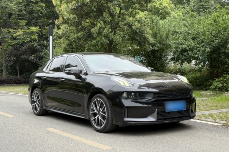 Used Lynk & Co 03 2021 2.0TD Automatic Trendy Champion Edition Exterior 10