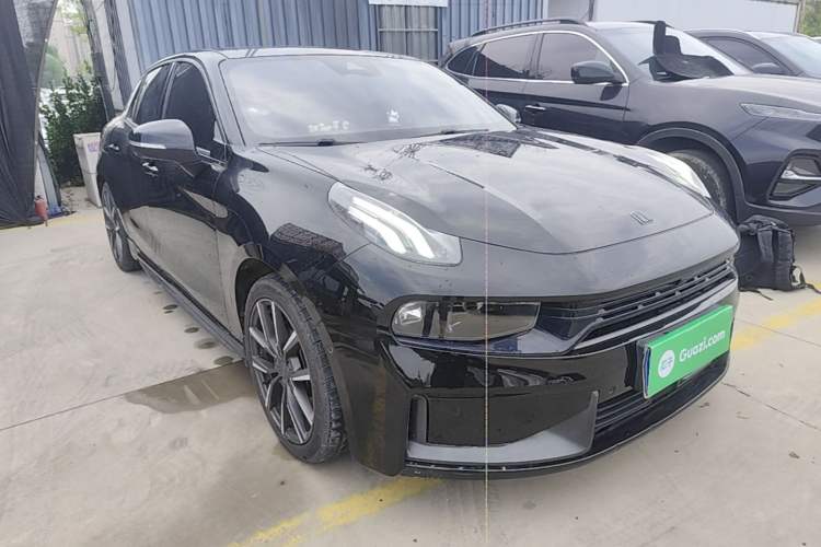 Used Lynk & Co 03 2021 03+ 2.0TD Automatic Wind-Chasing Edition Front Right 45 Deg