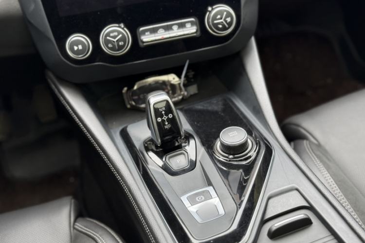 Used Lynk & Co 03 2021 2.0TD Automatic Trendy Champion Edition Gear Lever