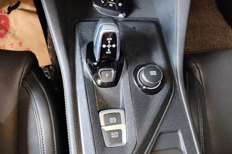 Used Lynk & Co 03 2021 2.0TD Automatic Trendy Champion Edition Gear Lever