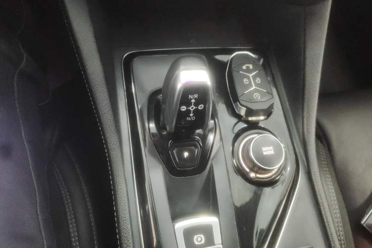 Used Lynk & Co 03 2021 1.5TD DCT Jing Champion Edition Gear Lever