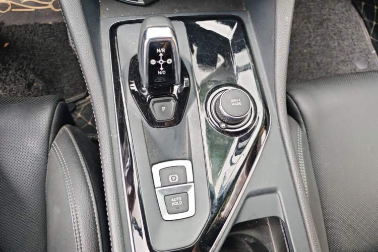 Used Lynk & Co 03 2021 1.5TD DCT Jing Champion Edition Gear Lever