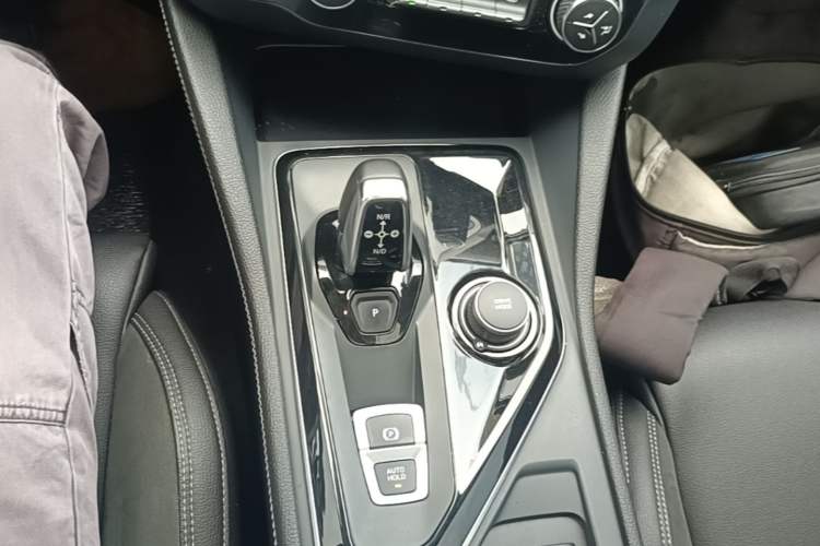 Used Lynk & Co 03 2021 2.0TD Automatic Jing Plus Gear Lever