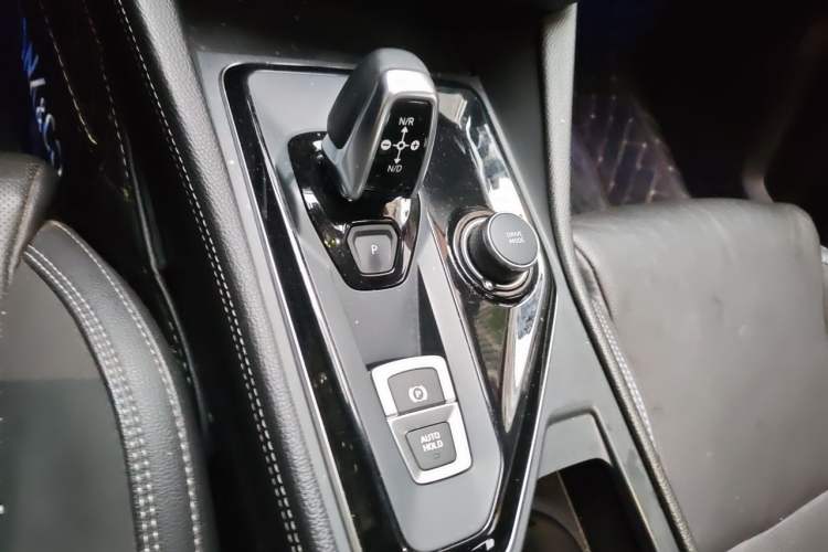 Used Lynk & Co 03 2021 1.5TD DCT Jing Champion Edition Gear Lever