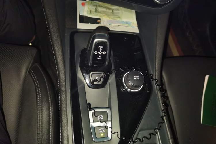 Used Lynk & Co 03 2021 1.5TD DCT Jing Champion Edition Gear Lever