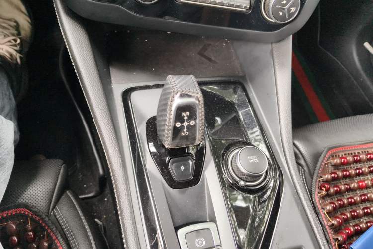 Used Lynk & Co 03 2021 1.5TD DCT Jing Champion Edition Gear Lever