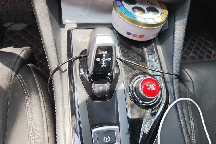 Used Lynk & Co 03 2021 1.5TD DCT Jing Champion Edition Gear Lever