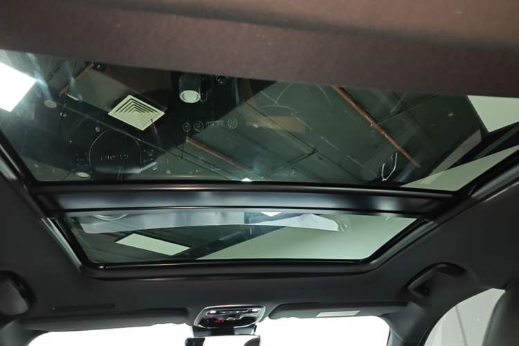 Used Lynk & Co 03 2021 2.0TD Automatic Trendy Champion Edition Headliner