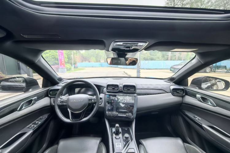 Used Lynk & Co 03 2021 2.0TD Automatic Jing Plus Interior 1