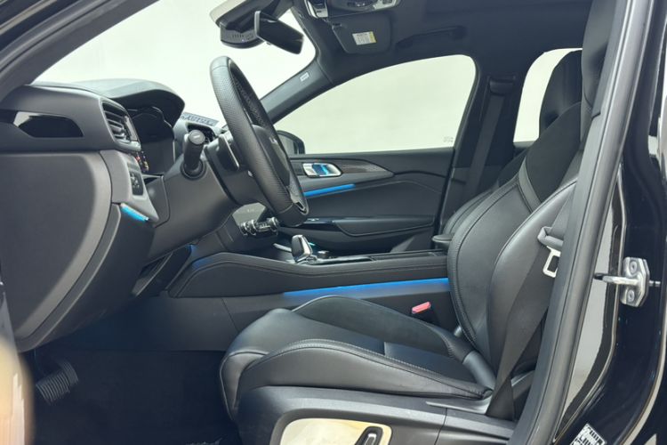 Used Lynk & Co 03 2021 1.5TD DCT JingPlus Interior 2