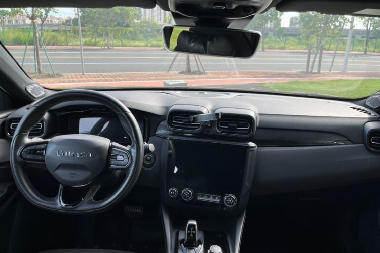Used Lynk & Co 03 2021 1.5TD DCT JingPro Interior 2