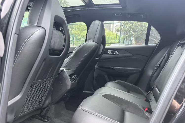 Used Lynk & Co 03 2021 2.0TD Automatic Jing Plus Interior 3