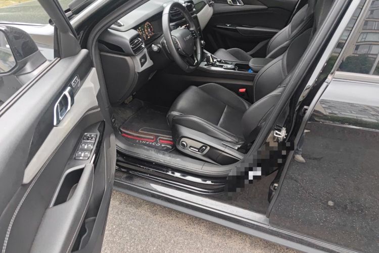 Used Lynk & Co 03 2021 2.0TD Automatic Trendy Champion Edition Interior 3