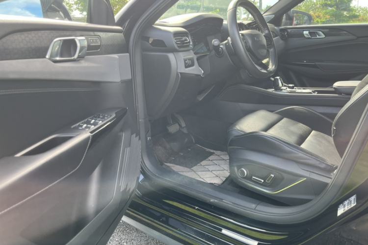 Used Lynk & Co 03 2021 1.5TD DCT JingPro Interior 3