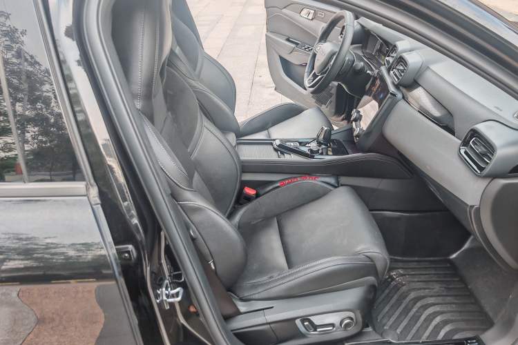 Used Lynk & Co 03 2021 2.0TD Automatic Trendy Champion Edition Interior 6