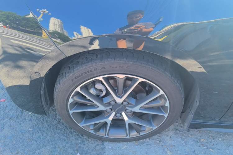 Used Lynk & Co 03 2021 2.0TD Automatic Trendy Champion Edition Left Front Wheel Hub