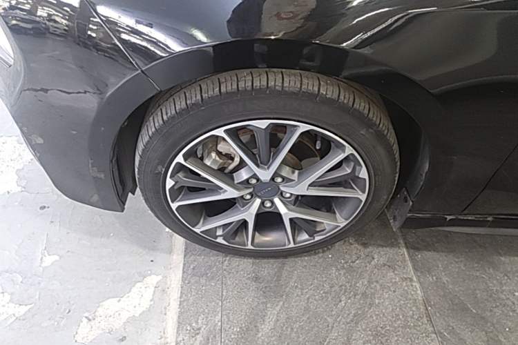 Used Lynk & Co 03 2021 1.5TD DCT Jing Champion Edition Left Front Wheel Hub