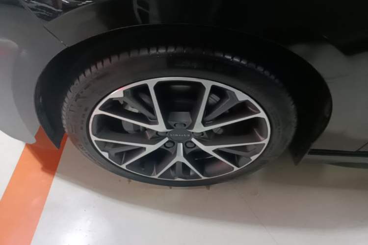 Used Lynk & Co 03 2021 1.5TD DCT Jing Champion Edition Left Front Wheel Hub