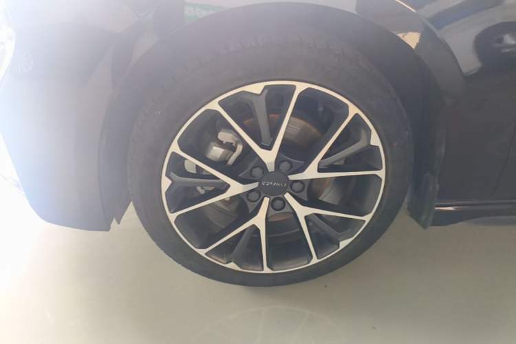 Used Lynk & Co 03 2021 1.5TD DCT Jing Champion Edition Left Front Wheel Hub
