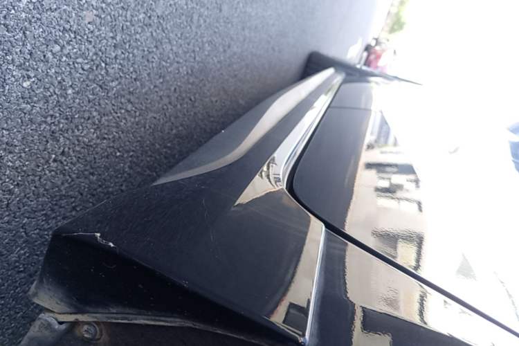 Used Lynk & Co 03 2021 1.5TD DCT Jing Champion Edition Left Side Sill