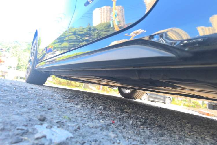 Used Lynk & Co 03 2021 2.0TD Automatic Trendy Champion Edition Left Side Sill