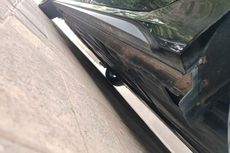 Used Lynk & Co 03 2021 1.5TD DCT Jing Champion Edition Left Side Sill
