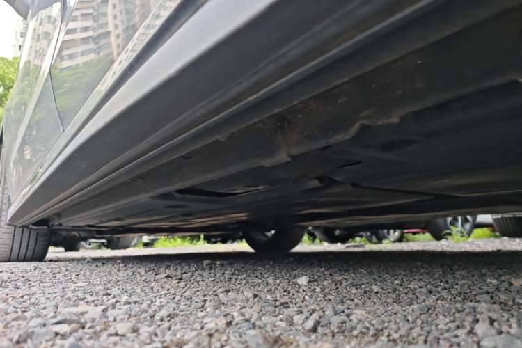Used Lynk & Co 03 2021 1.5TD DCT Jing Champion Edition Left Side Sill